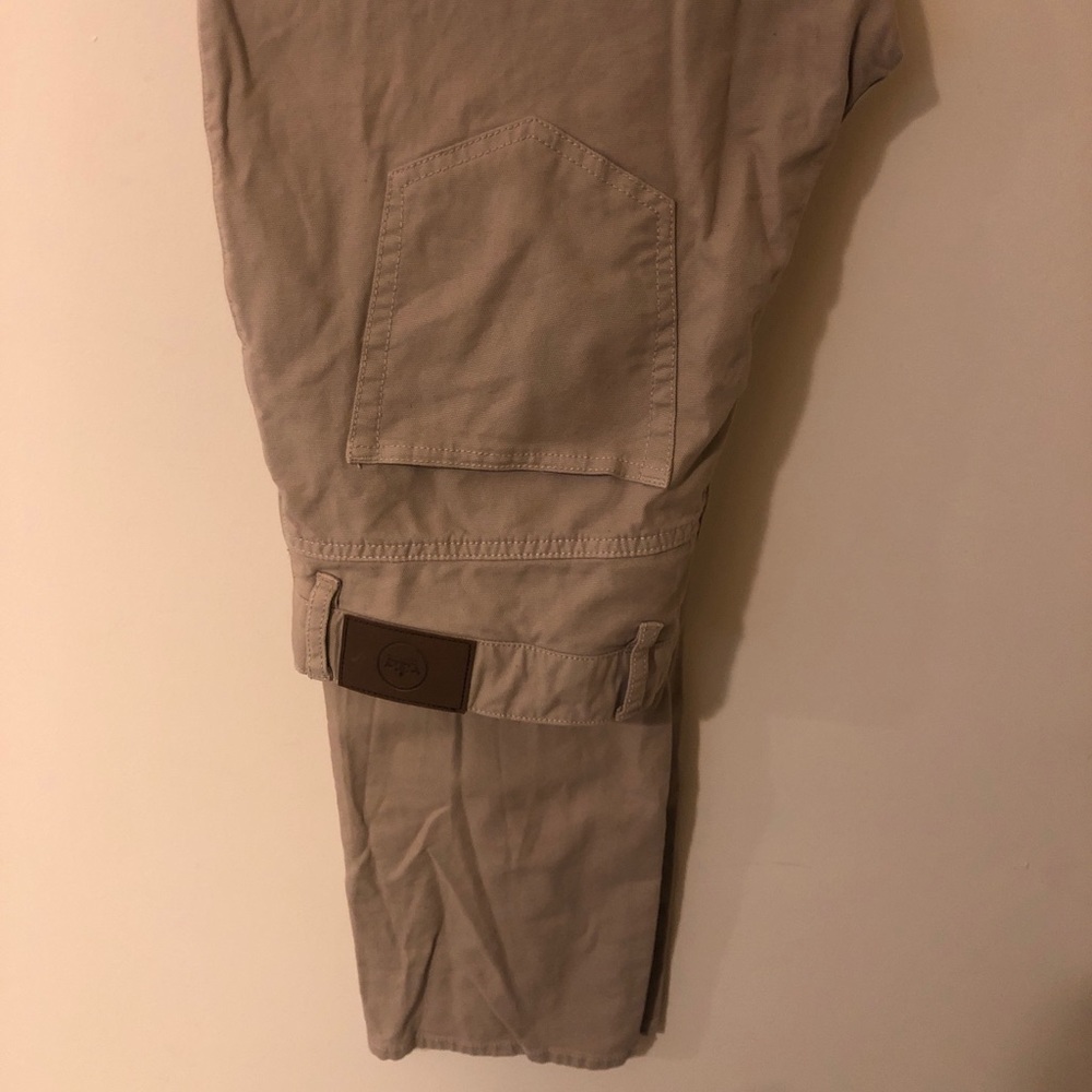 Peter Millar Khaki pants 5 pocket jean style waist 32 length 34
